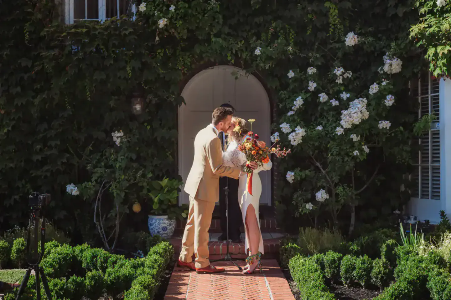 A wedding at a private childhood home in the Oakland Hills
