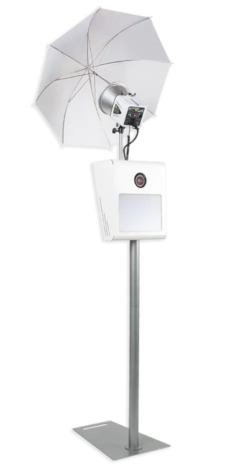 A large group photographed cleanly with a Canon DSLR and professional strobe light