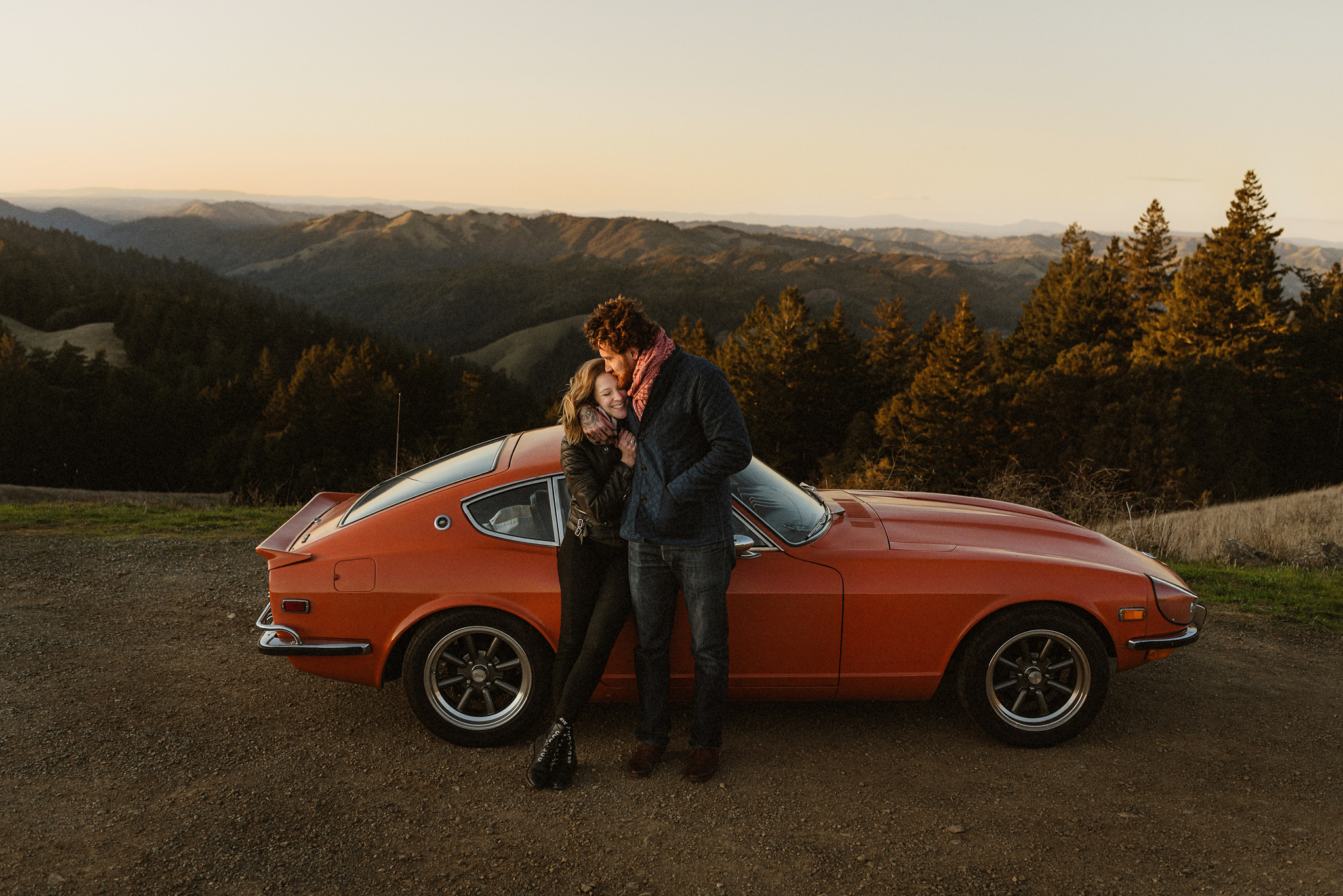 A relaxed Bay Area engagement session photographed outdoors