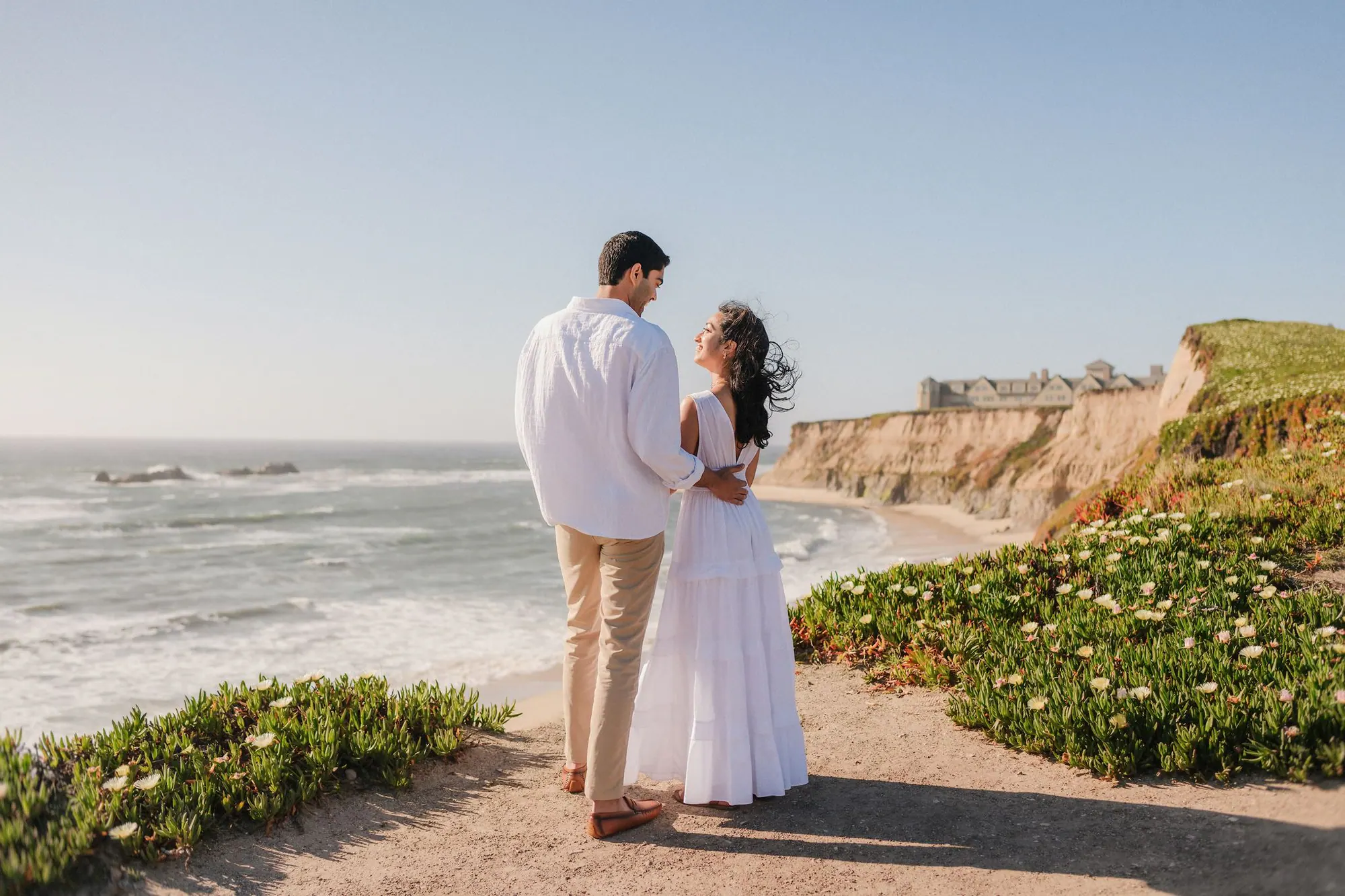 A Ritz-Carlton Half Moon Bay proposal with family waiting